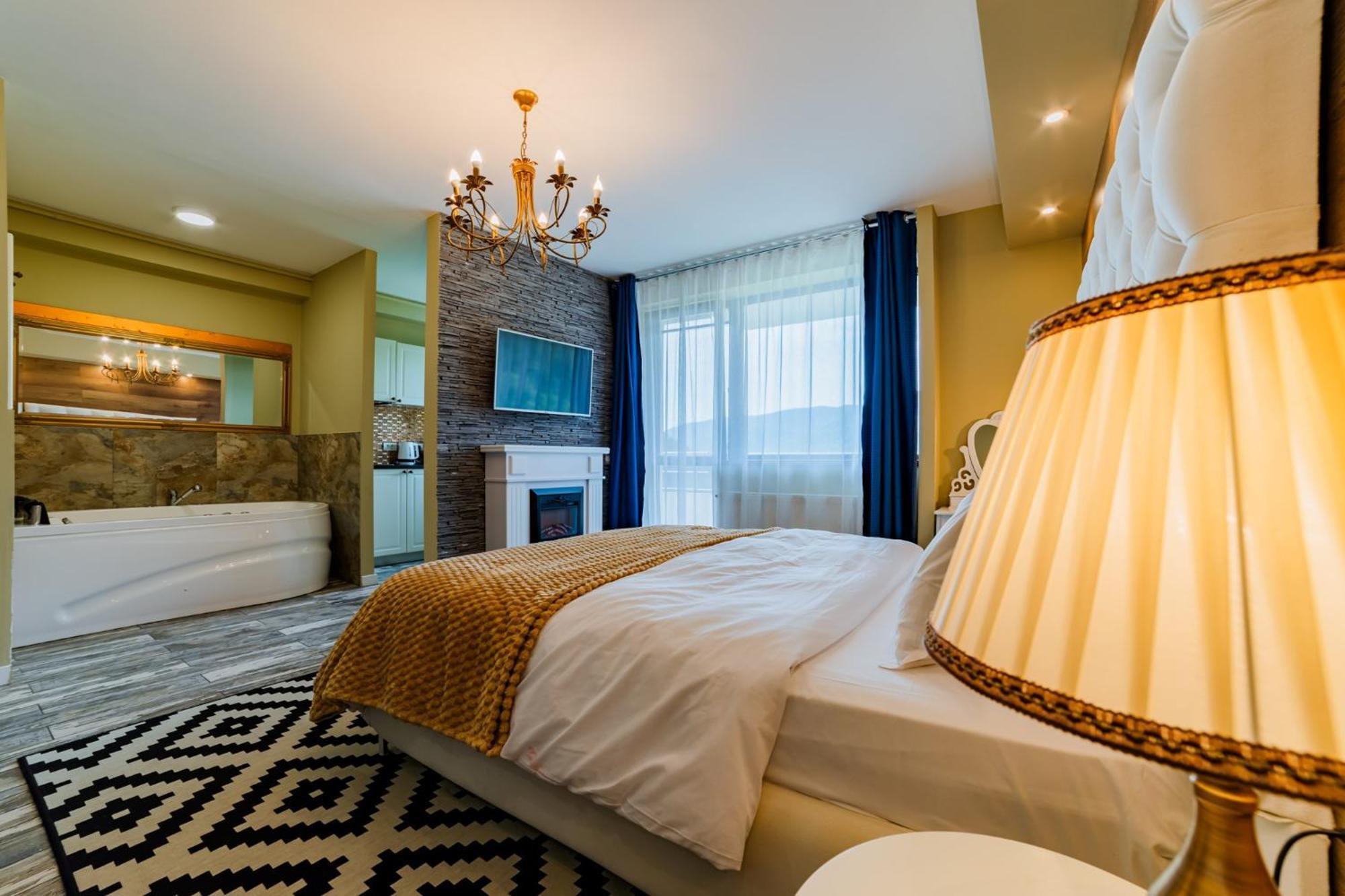 Romantic Jacuzzi Chic Apartment Sinaia Dış mekan fotoğraf