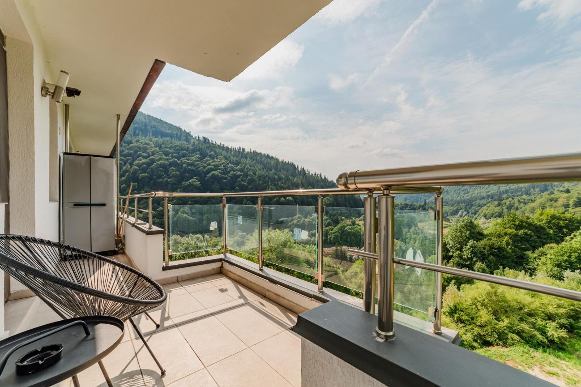 Romantic Jacuzzi Chic Apartment Sinaia Dış mekan fotoğraf